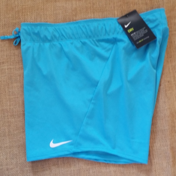 Nike Pants - Nike Dry Attack Shorts - Size XS